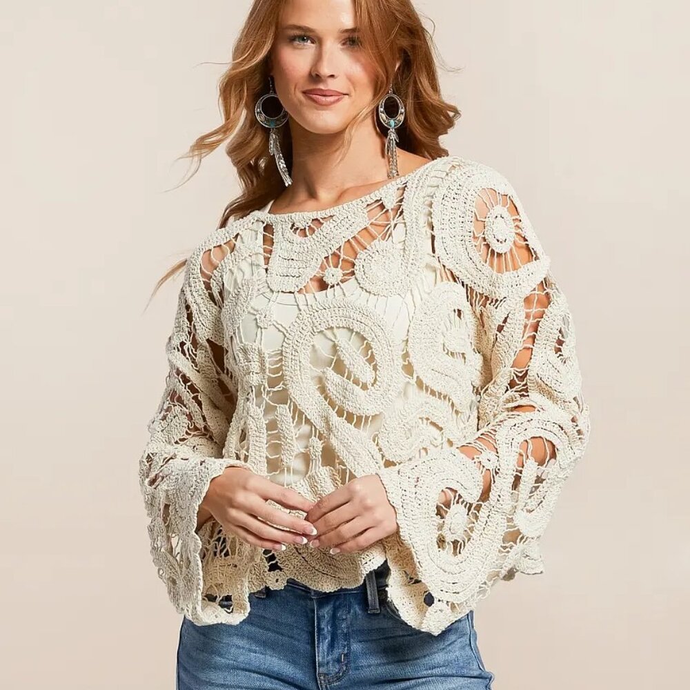 Brand New Willow & Root Open Weave Scalloped Sweater w/ Tags (Size Large)
